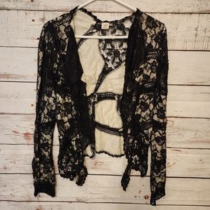 Anthropologie...MOTH..Black & Cream Lace and Crochet Open Jacket..size S…